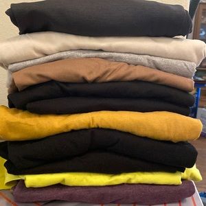 Lot of 11 V-neck and round neck tees. Size XL. Time and Tru. Croft and Barrow.